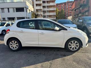 PEUGEOT 208 usata, con Airbag Passeggero