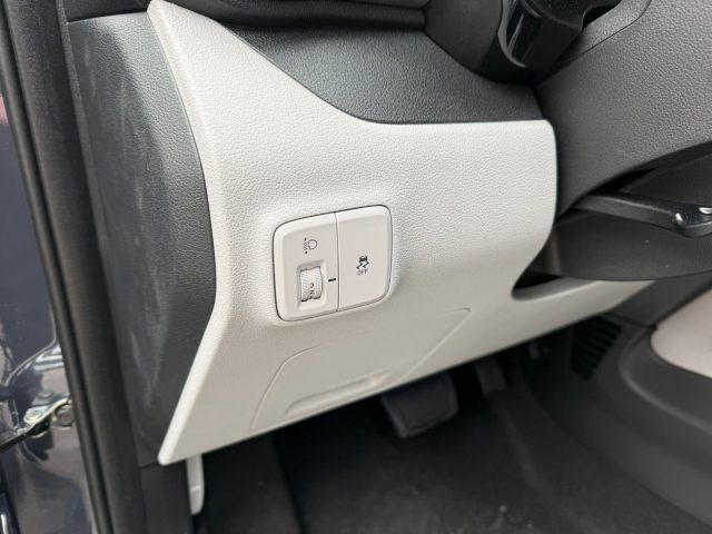 HYUNDAI i10 usata, con Frenata d