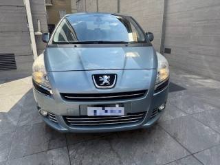 PEUGEOT 5008 usata, con Airbag