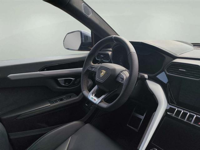 LAMBORGHINI Urus usata, con Autoradio