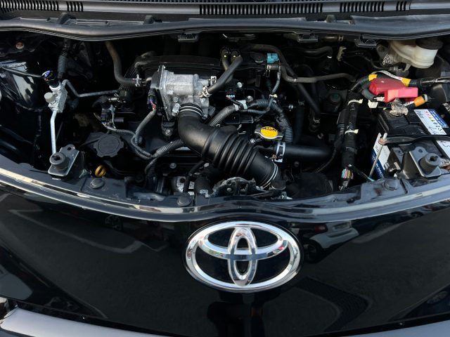 TOYOTA iQ usata, con Fendinebbia