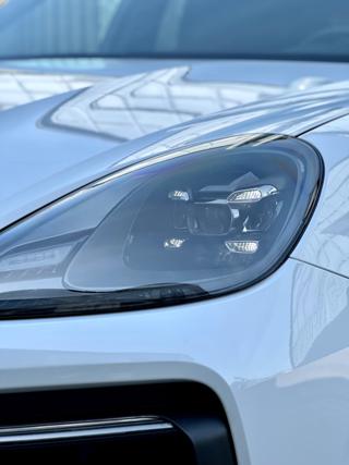 PORSCHE Cayenne usata, con Sensori di parcheggio posteriori
