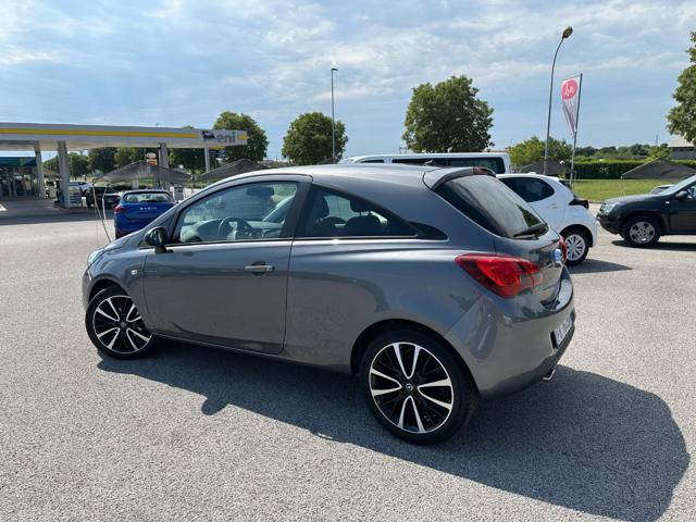 OPEL Corsa usata, con Airbag laterali