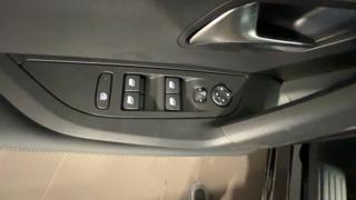PEUGEOT 2008 usata, con Sedile posteriore sdoppiato
