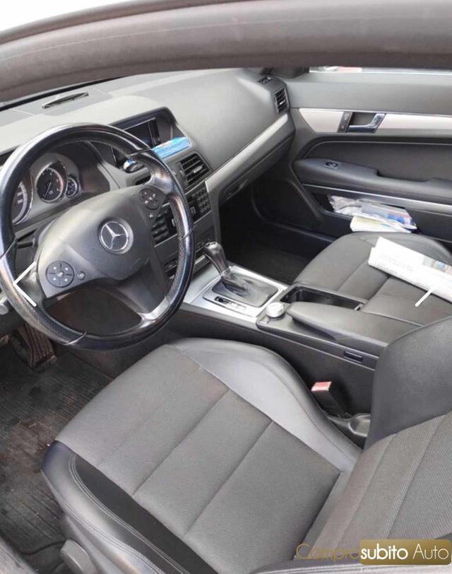 MERCEDES-BENZ E 220 usata, con Cerchi in lega