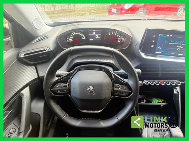PEUGEOT 2008 usata, con Volante in pelle
