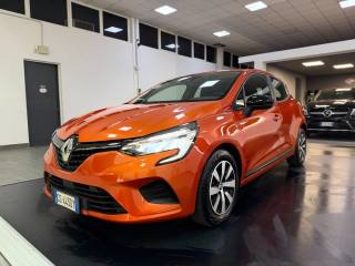 RENAULT Clio usata, con Luci diurne