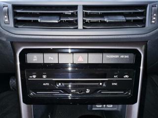 VOLKSWAGEN T-Cross usata, con Climatizzatore automatico, 2 zone