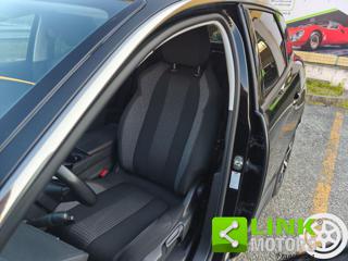 PEUGEOT 3008 usata, con Climatizzatore