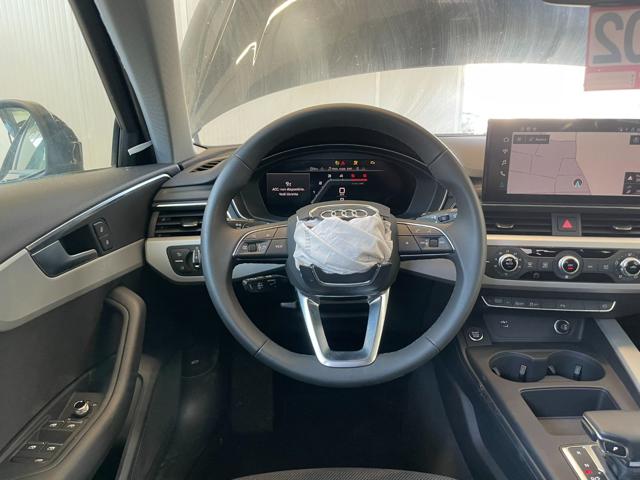 AUDI A4 usata, con Park Distance Control