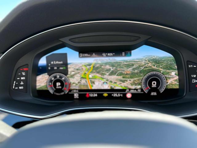 AUDI Q8 usata, con Specchietti laterali elettrici
