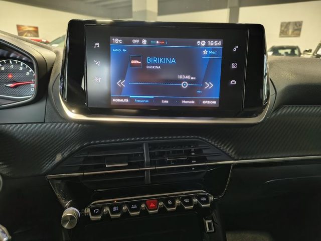 PEUGEOT 208 usata, con USB