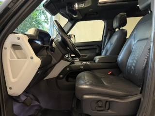 LAND ROVER Defender usata, con Autoradio