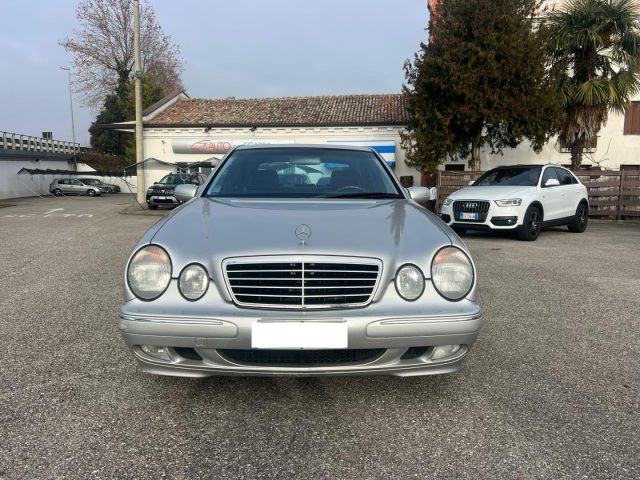 MERCEDES-BENZ E 320 usata, con Airbag