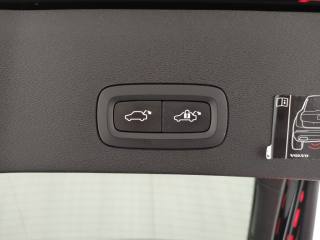 VOLVO C40 usata, con Portellone posteriore elettrico