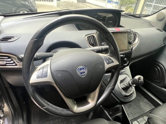 LANCIA Ypsilon usata, con Controllo automatico clima