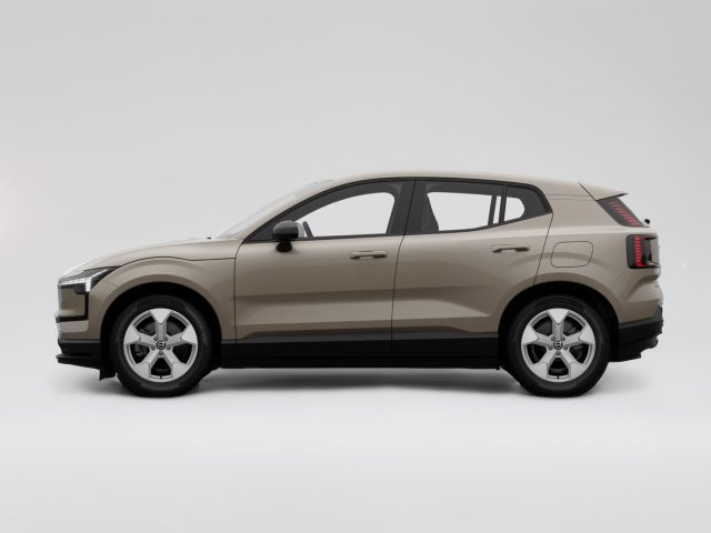 VOLVO EX30 usata, con Airbag laterali
