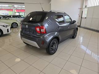 SUZUKI Ignis usata, con Autoradio