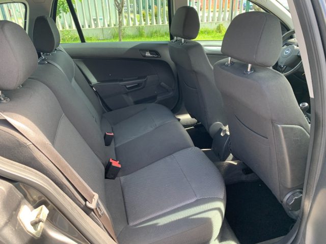 OPEL Astra usata, con Controllo automatico clima