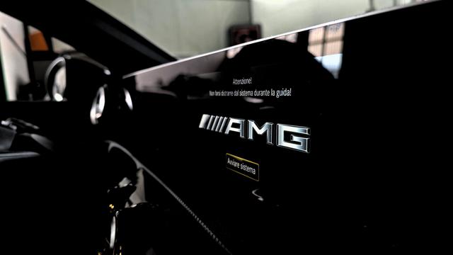 MERCEDES-BENZ A 35 AMG usata, con Volante multifunzione
