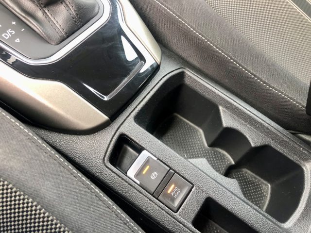 VOLKSWAGEN T-Roc usata, con Sensori di parcheggio posteriori