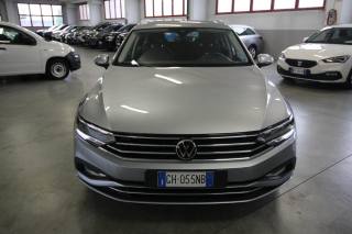 VOLKSWAGEN Passat Variant 2.0 TDI SCR EVO DSG Business