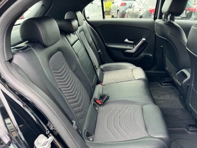 MERCEDES-BENZ A 180 usata, con Park Distance Control