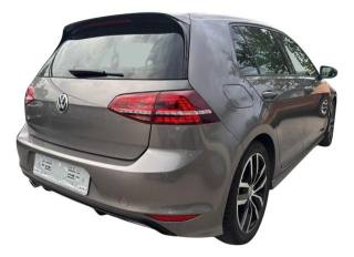 VOLKSWAGEN Golf usata, con Airbag laterali