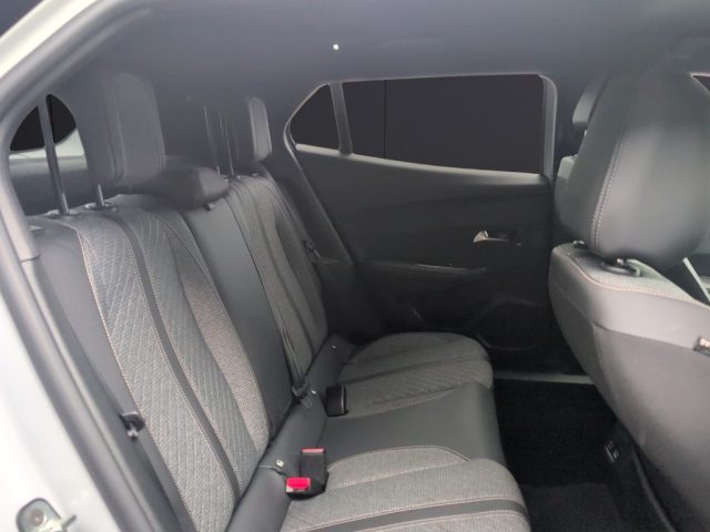 PEUGEOT 2008 usata, con Fari LED