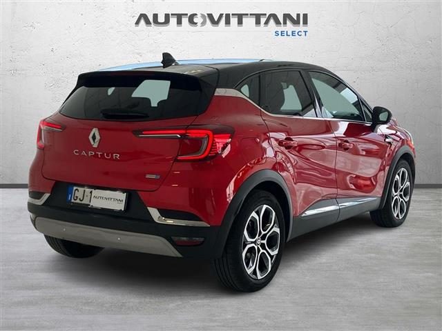 RENAULT Captur usata 2