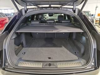LAND ROVER Range Rover Velar usata, con Interni in pelle