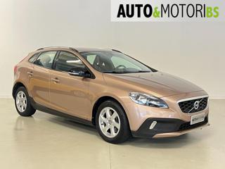 VOLVO V40 Cross Country usata, con Airbag laterali