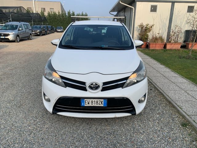 TOYOTA Verso usata, con Airbag