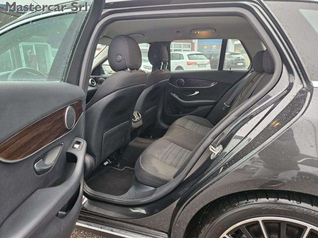 MERCEDES-BENZ C 200 usata, con Sistema di navigazione