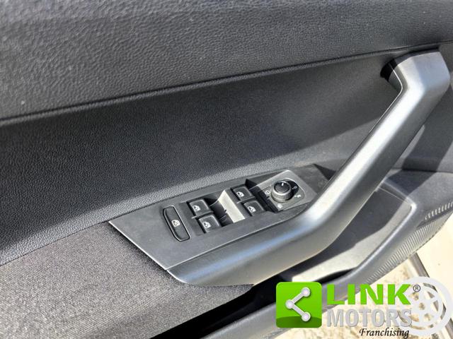 VOLKSWAGEN Taigo usata, con Supporto lombare