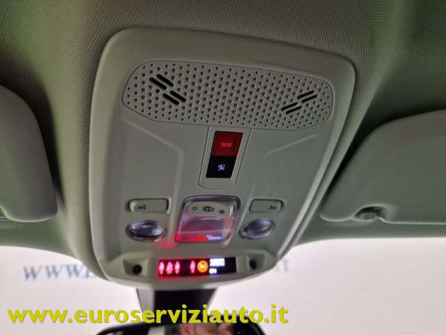 PEUGEOT 2008 usata, con Specchietti laterali elettrici