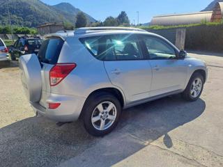 TOYOTA RAV 4 MY23 usata 19