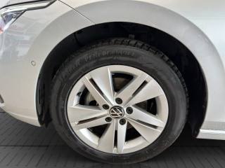 VOLKSWAGEN Golf usata 13