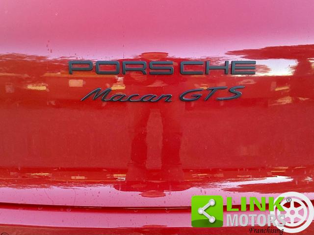 PORSCHE Macan usata, con MP3