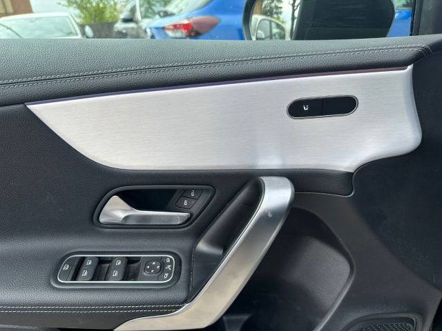 MERCEDES-BENZ A 200 usata, con Chiusura centralizzata