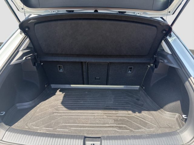 VOLKSWAGEN T-Roc usata 12