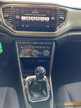 VOLKSWAGEN T-Roc usata 25
