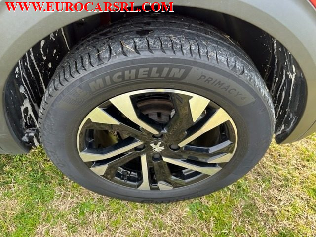 PEUGEOT 2008 usata, con Autoradio
