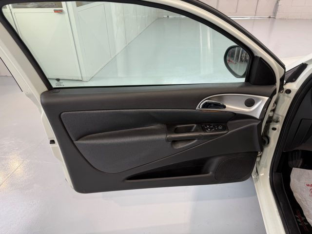 LANCIA Ypsilon usata 10