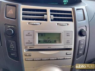 TOYOTA Yaris usata 17