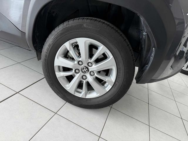 TOYOTA Yaris Cross usata 22