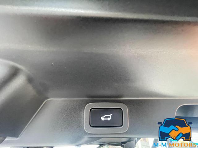 LAND ROVER Range Rover Sport usata, con Volante in pelle