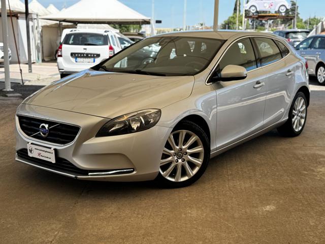 VOLVO V40 usata, con Airbag