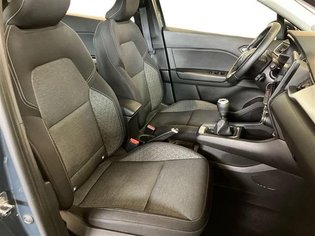 RENAULT Captur usata, con Bracciolo