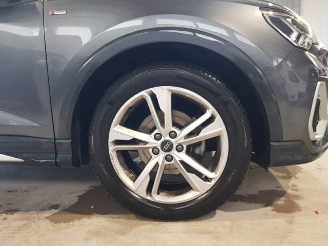 AUDI Q3 usata, con Specchietti laterali elettrici